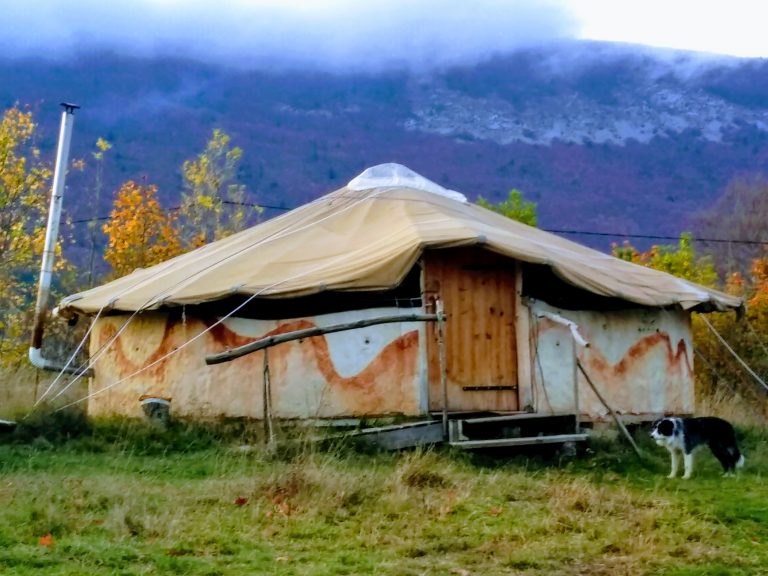 Lire la suite à propos de l’article Ecohuttes